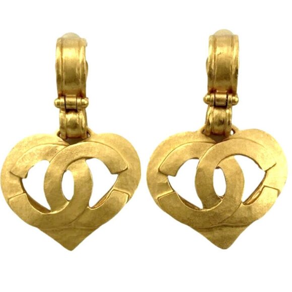 CHANEL CC Logos Heart Dangle Clip-On Earrings Gold Tone 95P Auth w/Box w1142 - Picture 1 of 13
